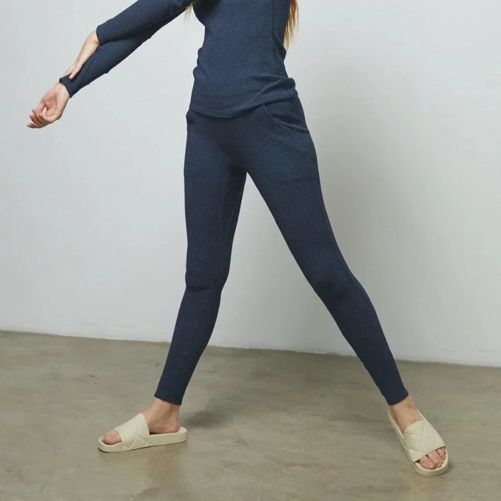 Lunya Restore Thermal Legging - Picture 1 of 6